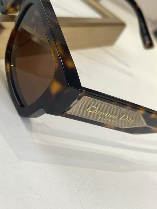Picture of Dior Sunglasses _SKUfw76161955fw